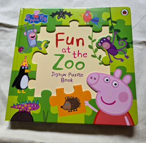 Fun at the Zoo Jigsaw Puzzle Book (Peppa Pig)